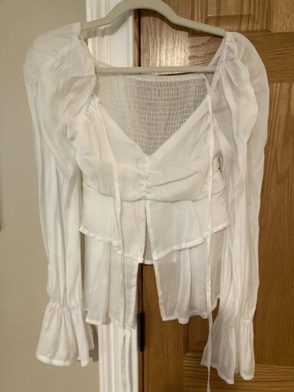 White Flowy Bohemian Ruffle Top — Size XS (NWT)